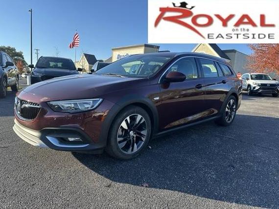 BUICK REGAL TOURX 2019 W04GU8SX5K1033109 image BUICK REGAL TOURX 2019 W04GU8SX5K1033109 image